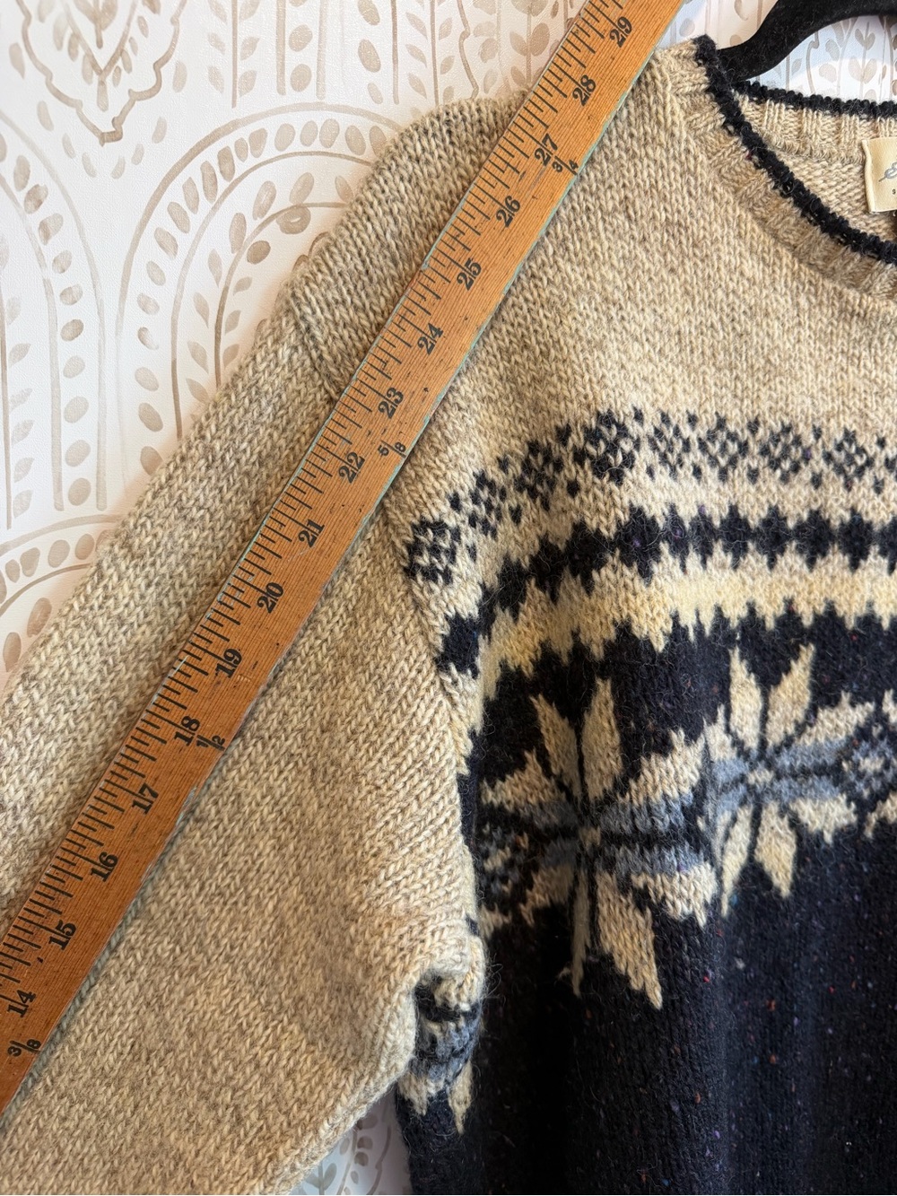 Eddie Bauer Wool Blend VTG Snowflake Sweater L Pullover Nordic Ski USA 90s Y2K - Picture 8 of 8
